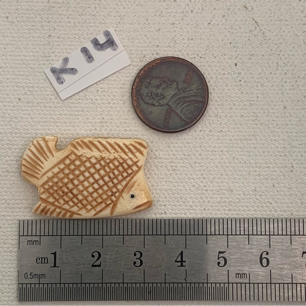 Vintage Fish Bone Bead Native American Style Hand Carved Fetish Animal Mini 1.3" - Picture 9 of 11